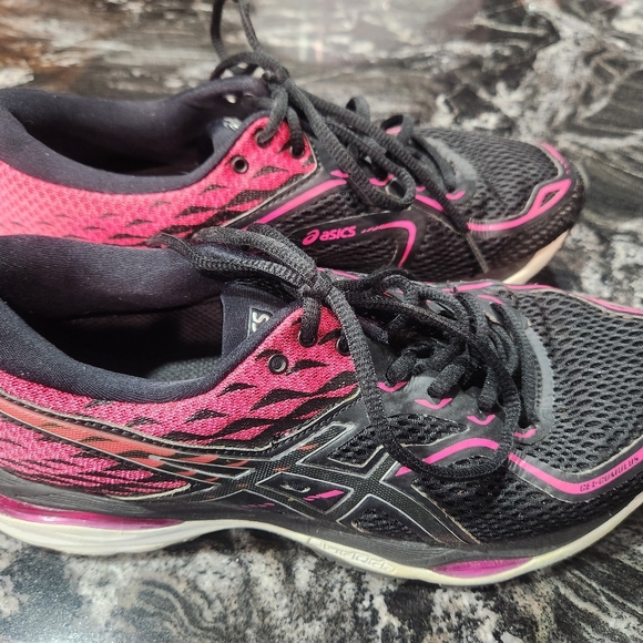 Womens ASICS Fluid Ride Running Shoes - Picture 2 of 6